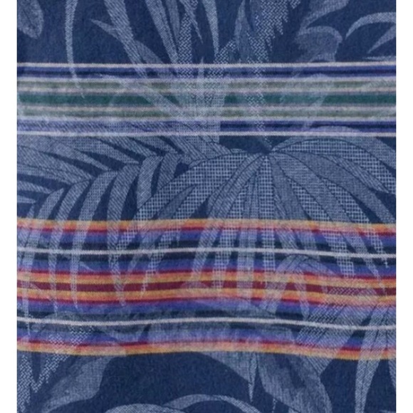 Tommy Bahama x Pendleton Island Serape Hoodie - Picture 4 of 5